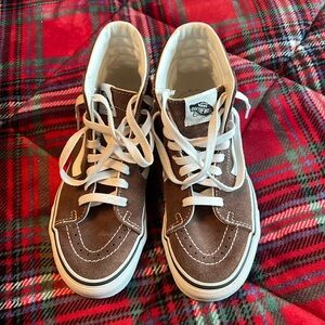 High top brown Vans